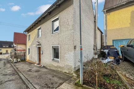 Zweifamilienhaus in Herbertingen mit Potenzial