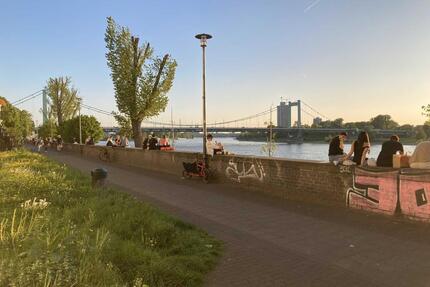 Topsanierte 1-Zi.-Whg 30qm Köln-Mülheim Rheinnähe ruhig Terrasse