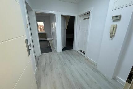 Frisch renovierte 2-Zimmer-Wohnung - Friedrichsdorf