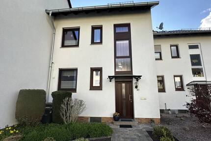 Familienfreundliches Reihenhaus mit Ausbaureserve & Garage in ruhiger Lage von Baunatal-Großenritte - Baunatal / Großenritte