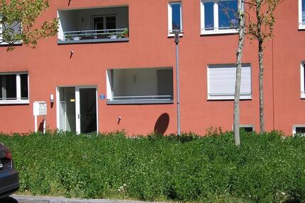 Helle, freundliche 2-Zimmer-Wohnung, ca. 75 m², in Rgbg, Nähe DEZ - Regensburg Konradsiedlung
