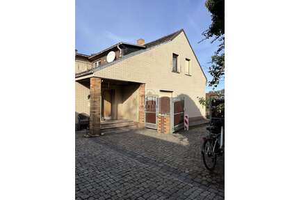 Haus zum Kaufen in Schipkau Meuro 89.000,00 € 200 m² - Schipkau / Meuro