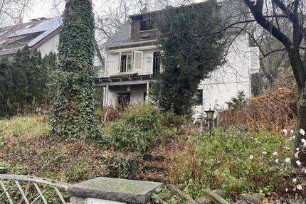 * Ihr Neubau-Projekt ? * oder * Opa & Omas Häuschen mit herrlichem Garten zum Sanieren * - Leonberg