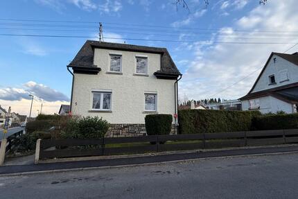 Einfamilienhaus mit Garten im Zentrum von Ransbach-Baumbach