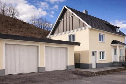 Saniertes Einfamilienhaus mit große Garten und Doppelgarahe - Weilburg