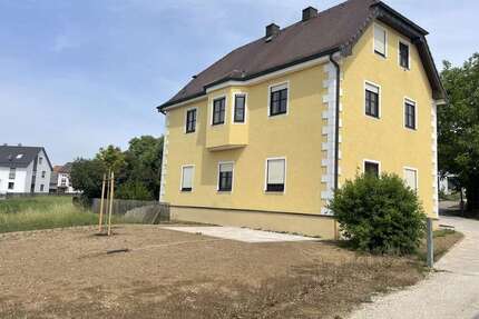 Wohnung zum Mieten in Regenstauf 1.250,00 € 141 m²
