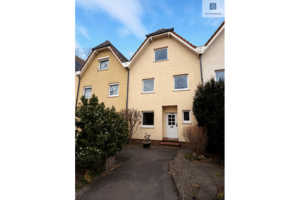 Raumwunder für Großfamilie: Gepflegtes Reihenmittelhaus in Erftstadt-Liblar mit Garten und Garage