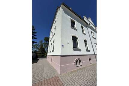 Wohnung zum Mieten in Zwickau 200,00 € 27.46 m²