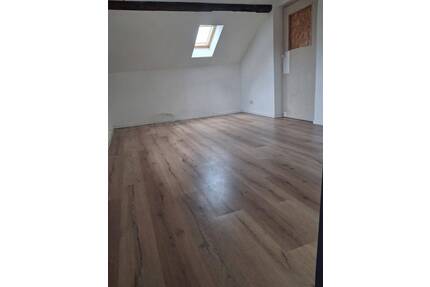 ?? Großzügige 4-Raum-Wohnung (8) in Drebach-Venusberg - 100 m² - Frei ab sofort - Drebach OT Venusberg
