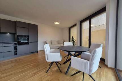 Wohnung zum Mieten in Dresden 1.770,00 € 92.13 m²