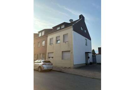 Haus zum Kaufen in Baesweiler 269.000,00 € 160 m²