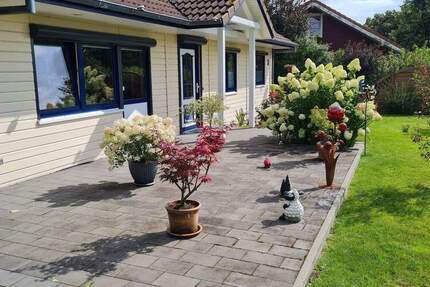 Saniertes Holzhaus mit Weitblick - Immenstedt