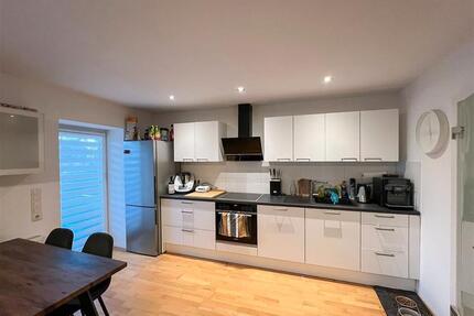 Moderne 2-Zimmer-Wohnung in Toplage mit Küche - Düren Distelrath