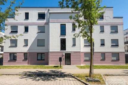 Wohnung zum Mieten in Schönefeld 1.749,00 € 102 m²