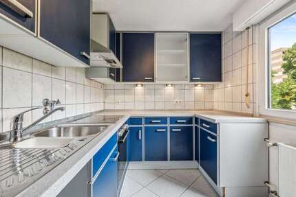 Wohnung zum Kaufen in Stuttgart 339.000,00 € 91.11 m²