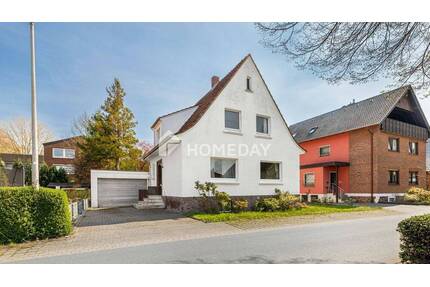 Charmantes Einfamilienhaus mit großem Garten, Dachterrasse und Potenzial - Bad Oeynhausen Rehme