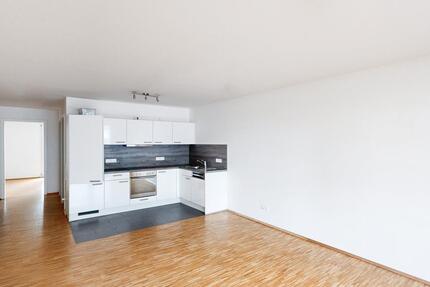 Urban wohnen, im Grünen entspannen – 2 Terrassen inklusive - Böblingen Dagersheim