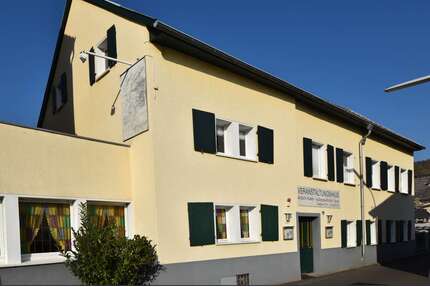 Haus zum Kaufen in Königswinter 368.000,00 € 300 m²