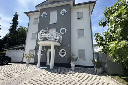 Haus zum Kaufen in Grenzach-Wyhlen 1.000.999,00 € 252 m²