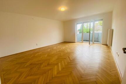 3 Zimmer Wohnung in Neuaubing - 1.900,00&nbsp;EUR Kaltmiete, ca.&nbsp; 90,00&nbsp;m&sup2; in München (PLZ: 80636) Maxvorstadt