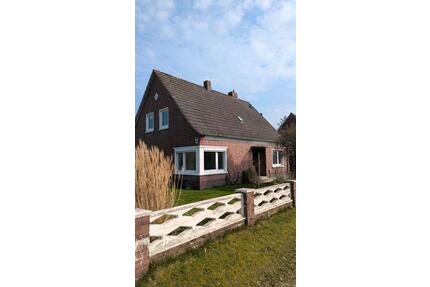 EinZweifamilienhaus zu verkaufen. Bitte keine Makleranfragen! - Ihlow