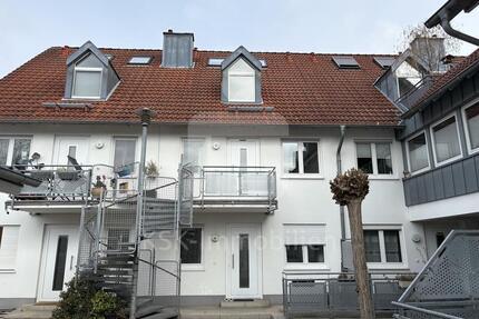 Wohnen auf drei Ebenen – stilvolle Maisonette mit Balkon. - Bonn Gielgen