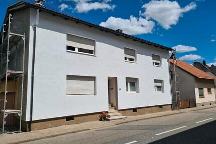 Zweifamilienhaus in Höchen zu verkaufen - Bexbach