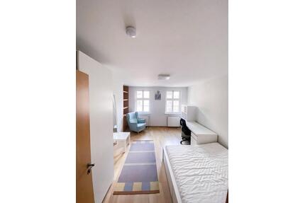 WG im Grünen an der Saale - 180,00&nbsp;EUR Kaltmiete, ca.&nbsp; 18,00&nbsp;m&sup2; in Jena (PLZ: 07749) Kernberge