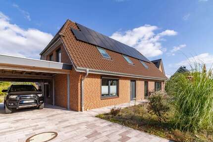 Haus zum Kaufen in LauenburgElbe 599.000,00 € 207 m² - Lauenburg/Elbe