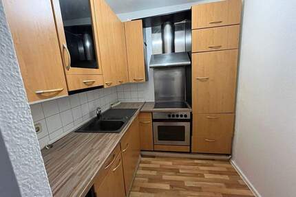 Das Leben ist schön.. .Zwickau-Innenstadt...helle, moderne 2 Zimmer-Wohnung mit Einbauküche . sofort einzugsfertig