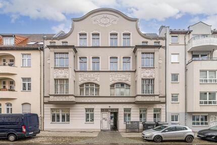 Stilvoll möblierte 2-Zimmer-Wohnung mit durchdachtem Interior-Design – 47 m² Wohnkomfort - Magdeburg Nordwest