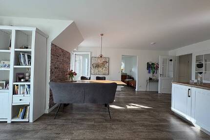 Modernes Landleben - fast neue großzügige Wohnung! - Egestorf