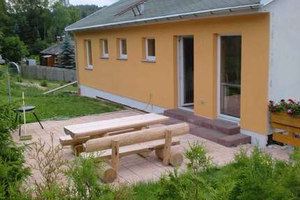 Haus zum Kaufen in Bad-Brambach 165.000,00 € 114 m²