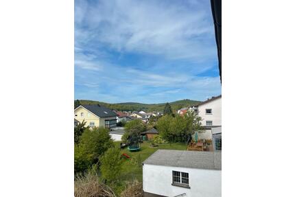 Idyllische 3 Zimmer Wohnung - 1.000,00&nbsp;EUR Kaltmiete, ca.&nbsp; 76,00&nbsp;m&sup2; in Gießen (PLZ: 35396) Wieseck