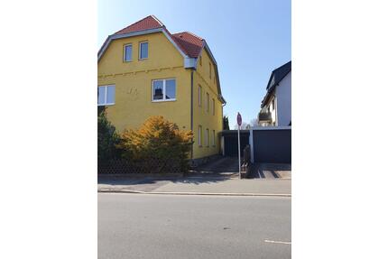 Erstbezug nach Sanierung mit Balkon: 4-Raum-Wohnung in Selb