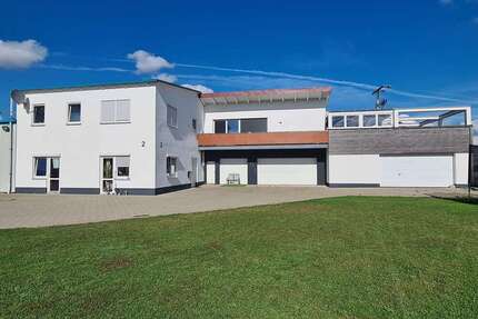 Haus zum Kaufen in Öpfingen 1.100.000,00 € 203.42 m²