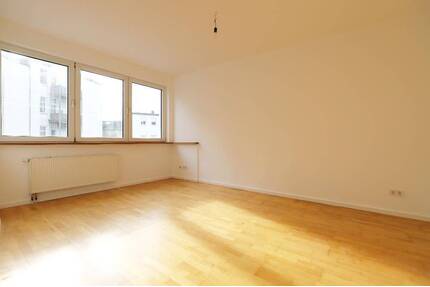 *Trier* helle 4 ZKB Erdgeschosswohnung in guter Lage mit exklusiver Terrasse und Garten!
