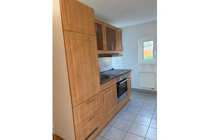 Zentral & Barrierearm: 2-Zimmer-Wohnung mit Terrasse & EBK - Friedeburg