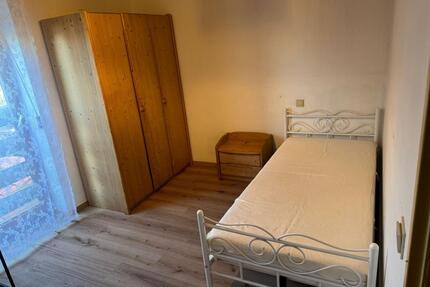 WG Zimmer neu renoviert in 85101 Lentingİngolstadt - Kösching