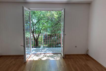 2 Zimmer Wohnung Balkon Toplage am Luitpoldpark Schwabing - München Schwabing-Freimann