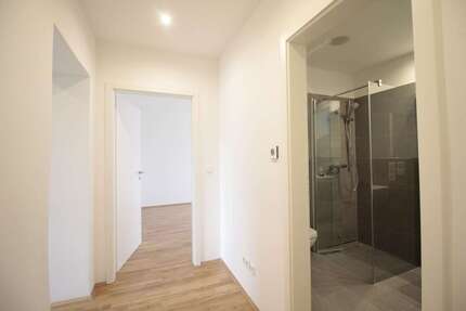 Wohnung zum Kaufen in Leipzig 299.000,00 € 77.43 m²