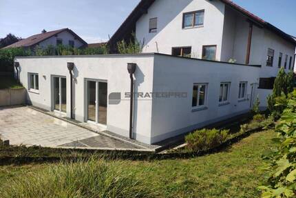 Einfamilienhaus mit Anliegerwohnung oder Mehrgenerationenwohnen Nähe München - Essenbach Oberahrain