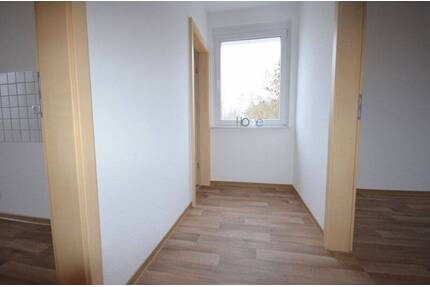 Bezugsfertige 2-Raumwohnung mit Balkon! - Riesa Weida