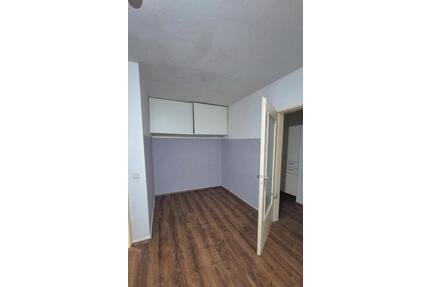 1 Zimmer Wohnung - 700,00&nbsp;EUR Kaltmiete, ca.&nbsp; 35,00&nbsp;m&sup2; in Köln (PLZ: 50859) Lindenthal