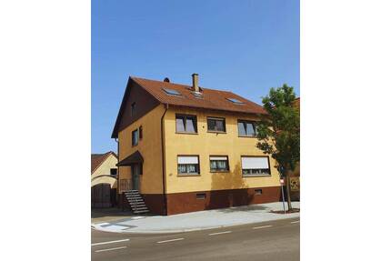 Sehr großzügiges Zweifamilienhaus mit Erweiterungspotenzial - Hambrücken