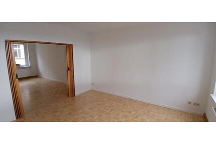 Schöne 3-Raum Wohnung wartet auf freundliche Mieter - Hohenstein-Ernstthal