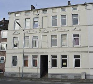 022003 - Heppens nähe Stützpunkt 2 ZKB + EBK neu renoviert im 1. OG links zu vermieten - Wilhelmshaven Aldenburg
