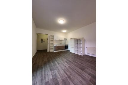 2 Zimmer Berlin Wedding mit Garten und XXL-Keller