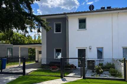 Haus zum Kaufen in Strausberg 444.000,00 € 125 m²