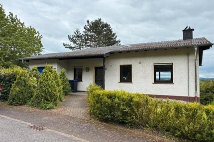 Haus zu vermieten - 1.050,00&nbsp;EUR Kaltmiete, ca.&nbsp; 136,00&nbsp;m&sup2; in Jünkerath (PLZ: 54584)